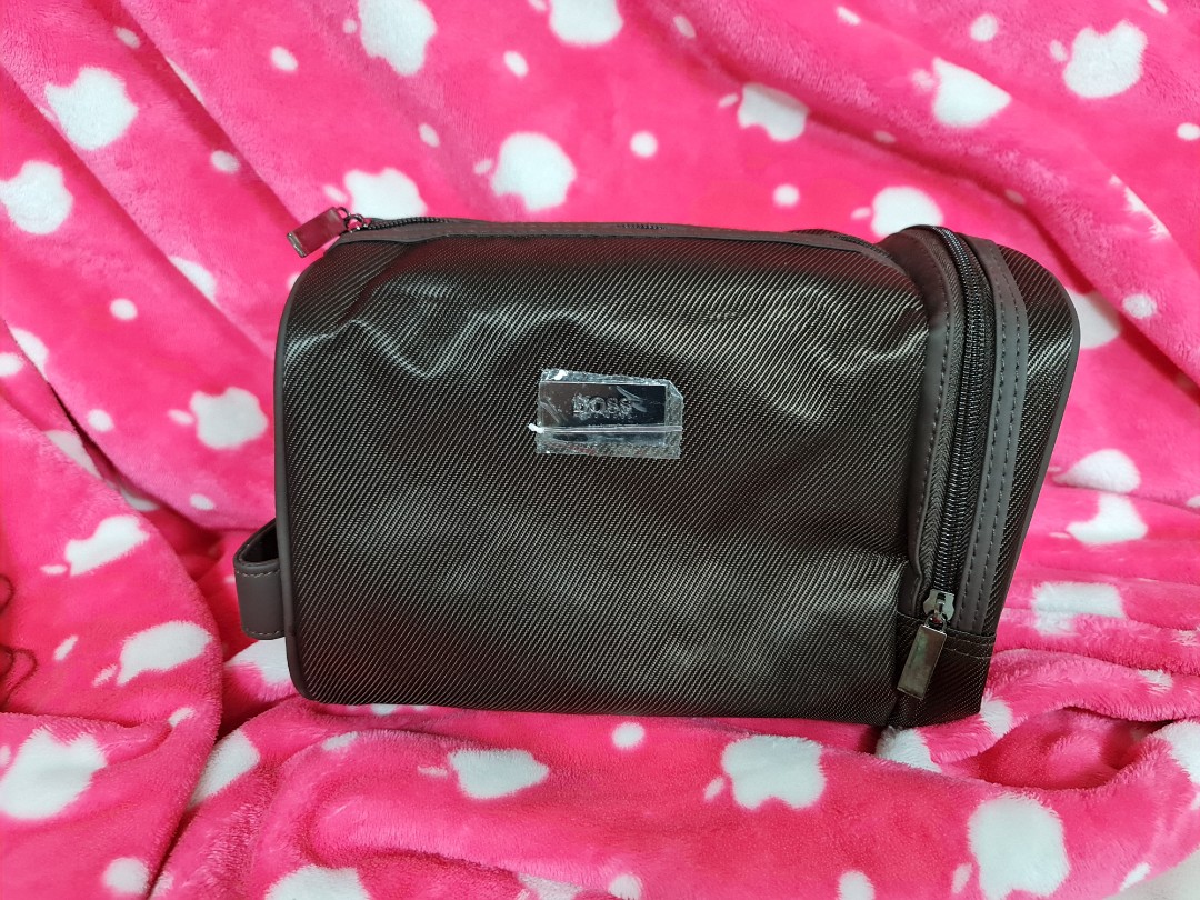 Hugo Boss toiletries bag, Men's Fashion, Bags, Belt bags, Clutches and