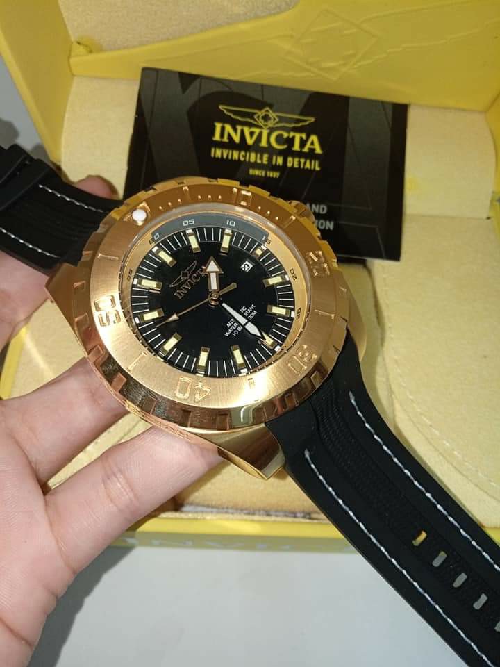 invicta rubber watch