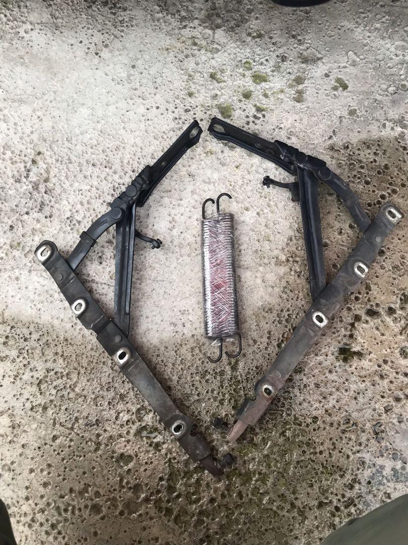 Mercedes w220 trunk spring set, Auto Accessories on Carousell