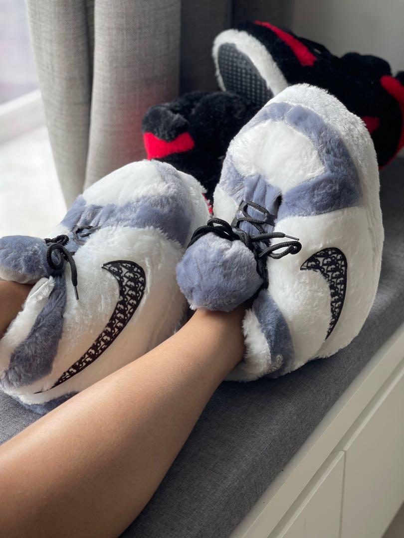 Jordan home shoes
