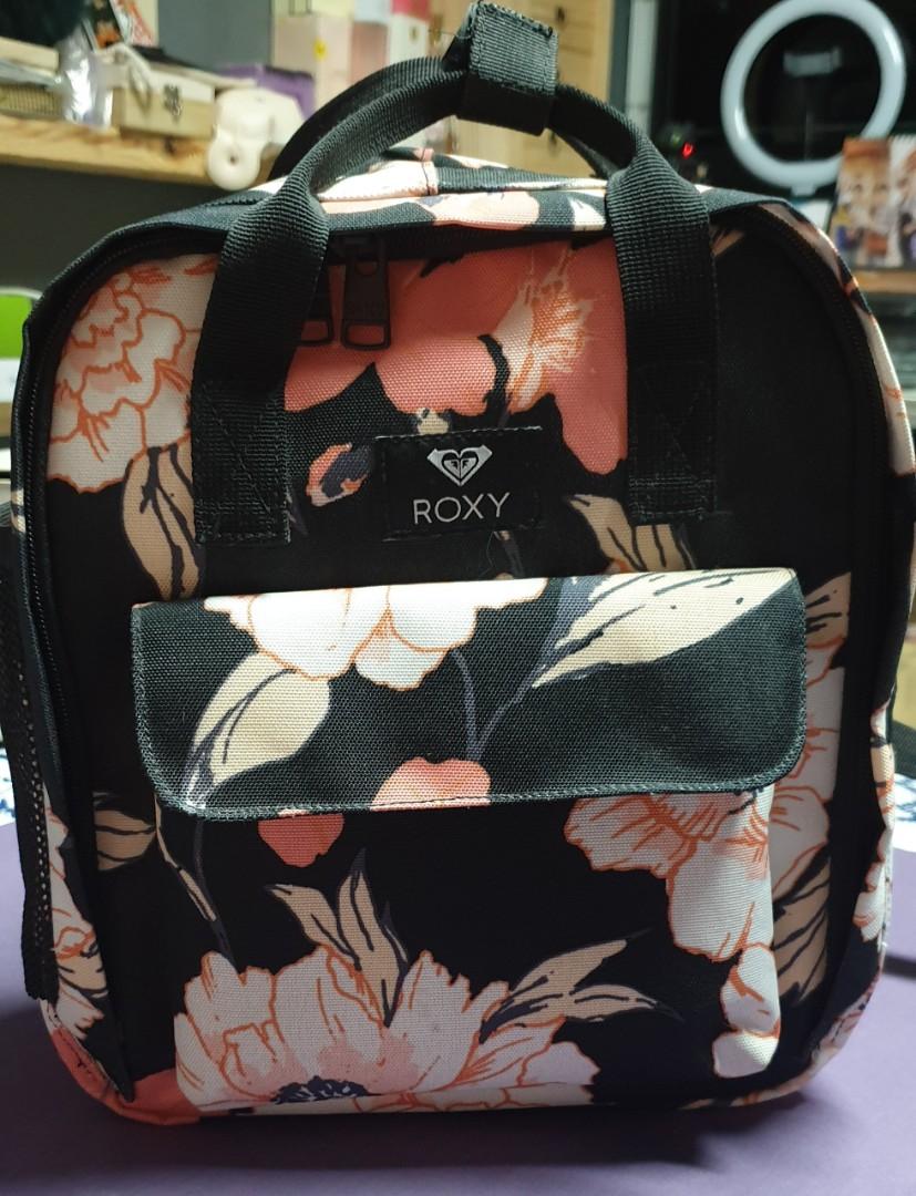 ROXY Mini Cooler BackPack (Category: Backpacks) located in Quezon City. Submitted by treasurebox1984 (Listing ID 1096061589, Image 1). Description: ✨PLEASE READ!!!✨✨ - Roxy Mini Cooler Backpack. - The strap length is only for children, but can be used as a mini cooler bag since there are handles 😊 - in Great Condition no hidden flaws or issues. 😊 - Super cute! Bought just last year but need to let it go to since i have alot of bags. 😔💜😔💜 - 