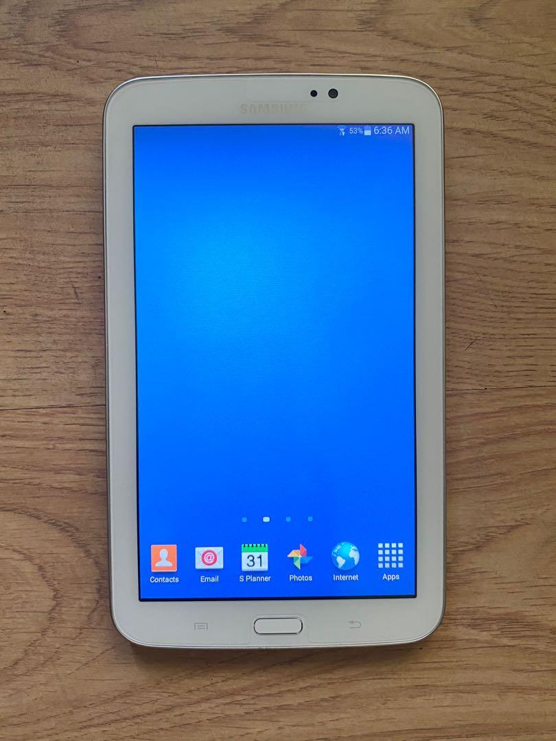 Samsung Galaxy Tab 3 SM-T-210 (Category: Android) located in Manila. Submitted by minatabo888 (Listing ID 1095980387, Image 2). Description: Used in good condition Screen size 7 inches Operating system android 4.4.2 Storage expansion support micro SD card No SIM card slot, no charger Pick up BINONDO , shipping c/o buyer .