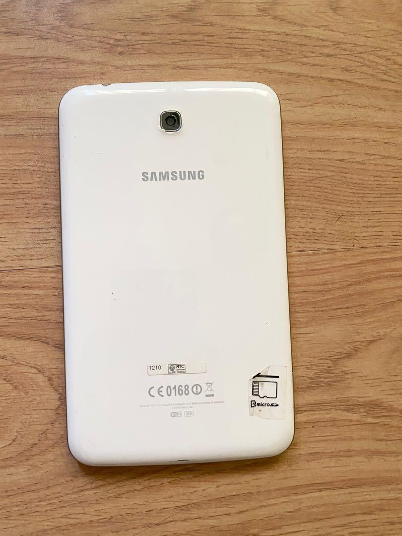 Samsung Galaxy Tab 3 SM-T-210 (Category: Android) located in Manila. Submitted by minatabo888 (Listing ID 1095980387, Image 3). Description: Used in good condition Screen size 7 inches Operating system android 4.4.2 Storage expansion support micro SD card No SIM card slot, no charger Pick up BINONDO , shipping c/o buyer .