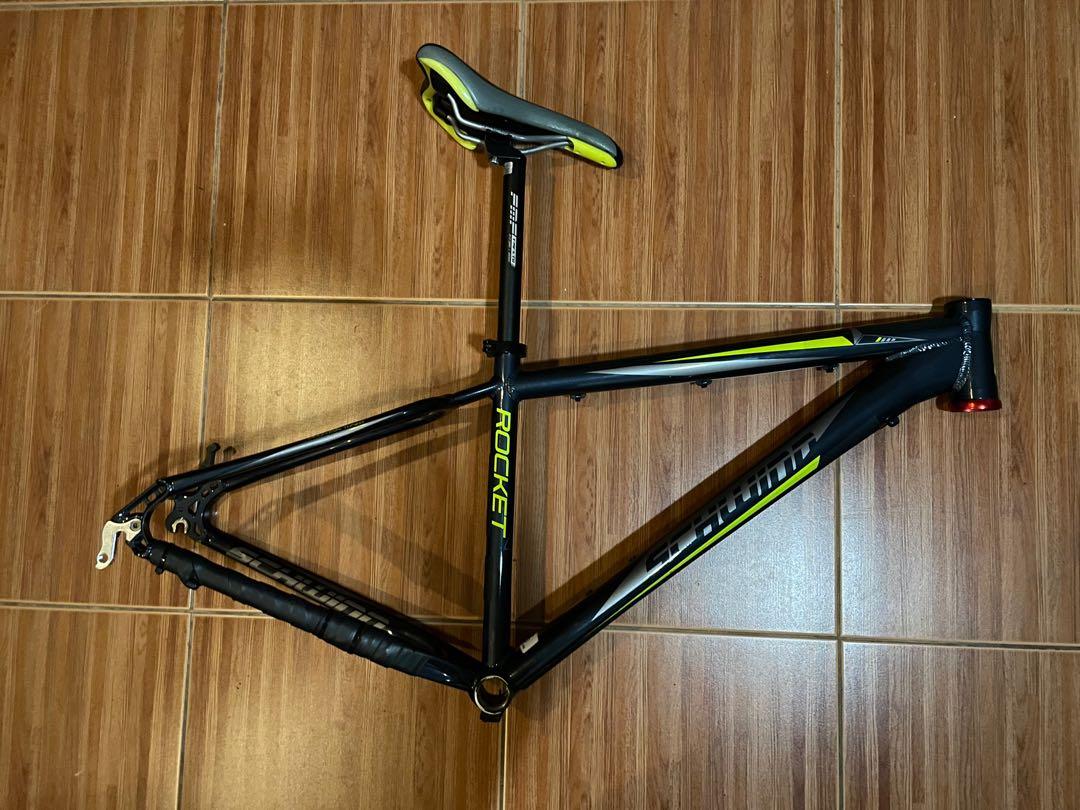 Schwinn store rocket 4