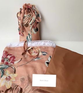 (Category: ) located in . Submitted by secondwardrobeme (Listing ID 1095958148, Image 1). Description: .