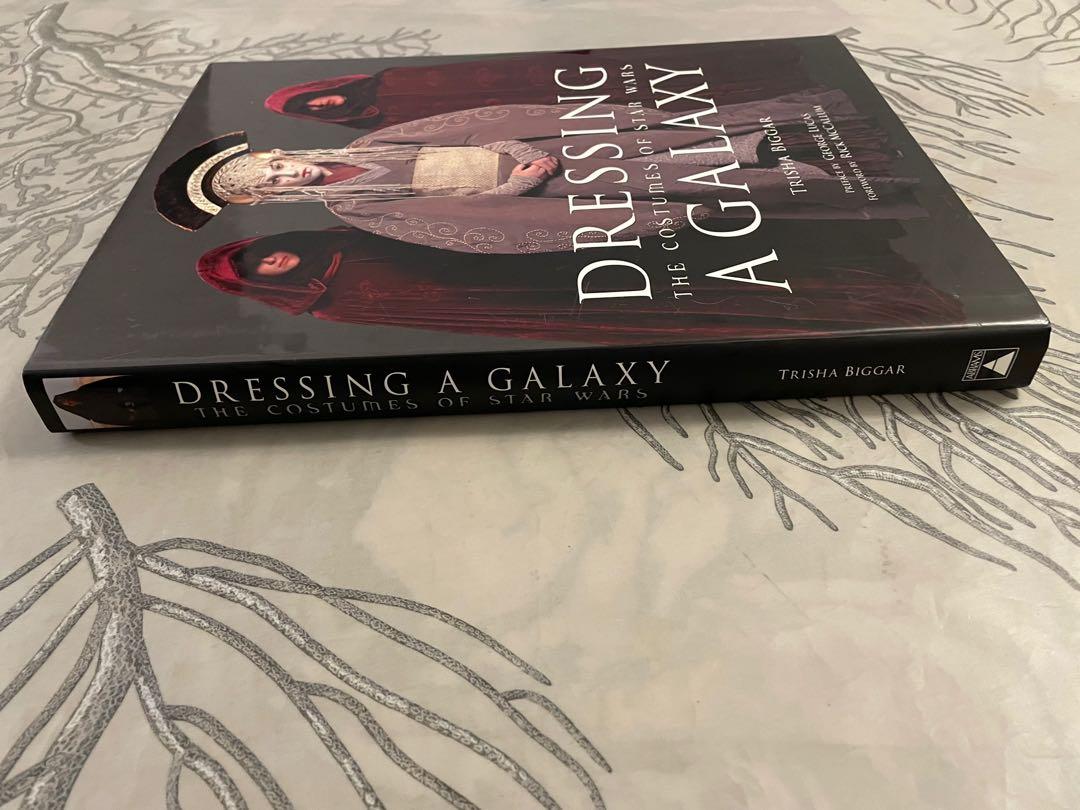The Costumes Of Star Wars Dressing A Galaxy 書本 文具 漫畫 Carousell The Costumes Of Star Wars Dressing A Galaxy 書本 文具 漫畫 Carousell