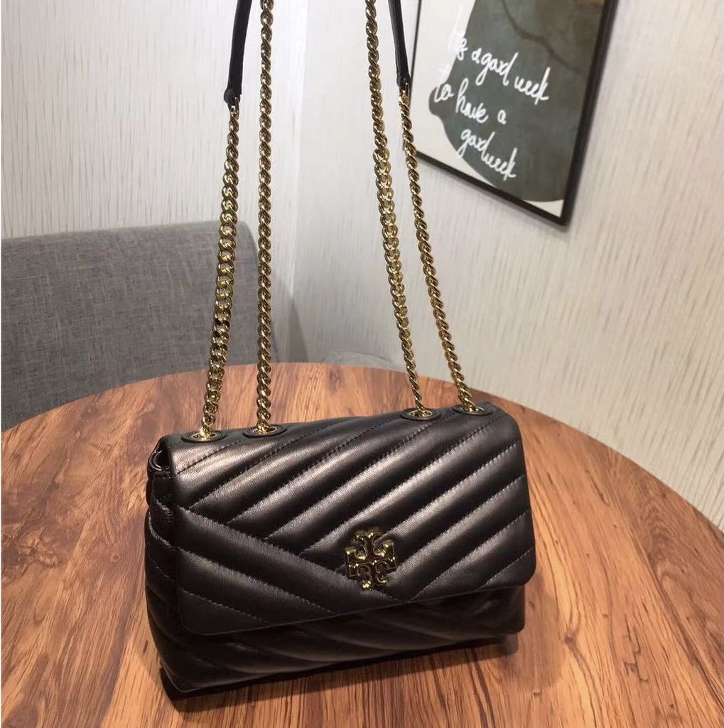 📌 ON HAND: Tory Burch Kira Chevron Large Powder Coated Convertible  Shoulder Bag In Black, Women's Fashion, Bags & Wallets, Shoulder Bags on  Carousell
