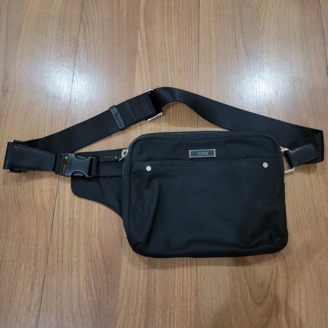 tumi hip bag