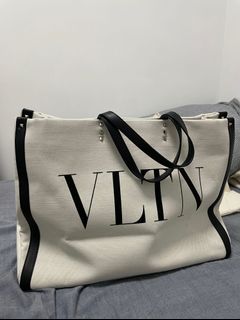 （分類：）位於 。 由 greyandbrown 提交（商品編號 1087874082，圖片 1）。簡介： 。