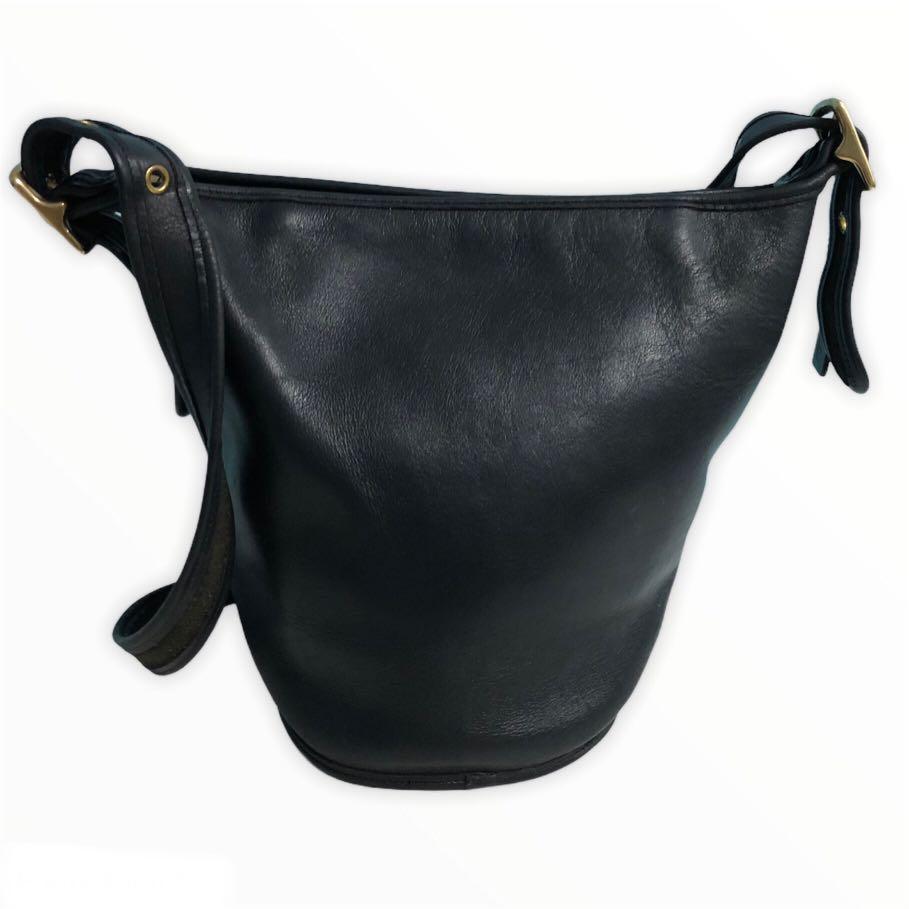 Vintage Coach Helen Duffle Bag, Luxury, Bags & Wallets on Carousell