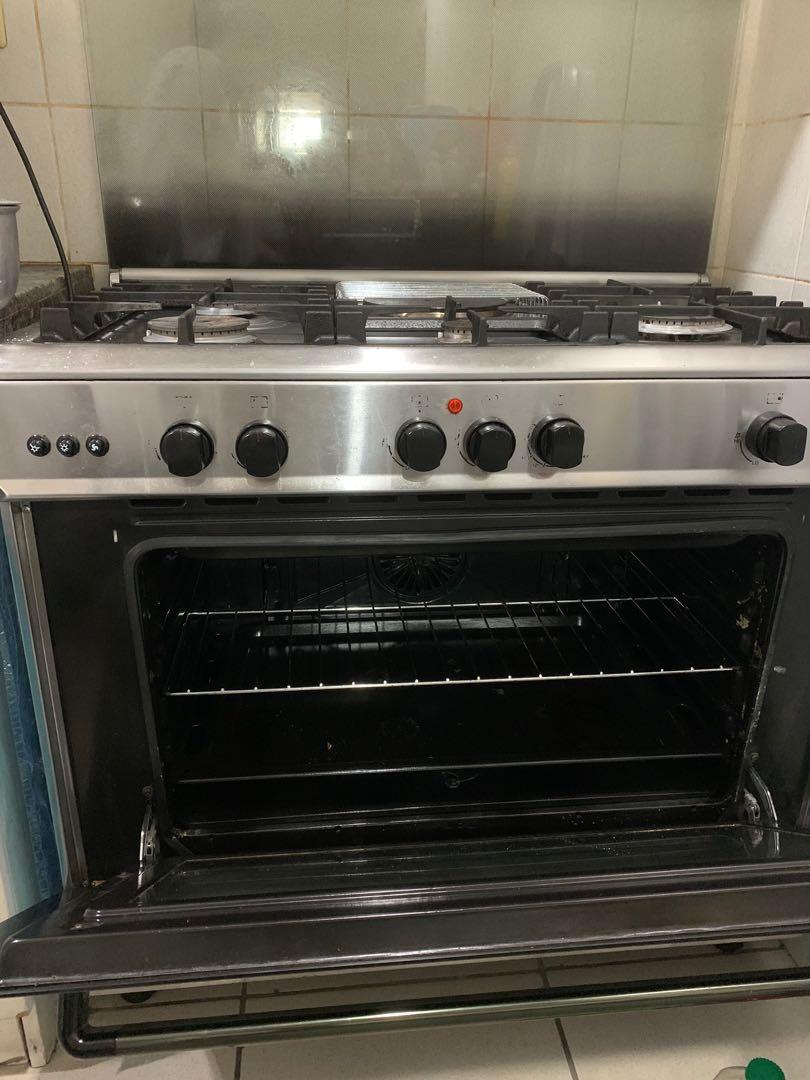 White Westinghouse Gas Range Oven, TV & Home Appliances, Kitchen
