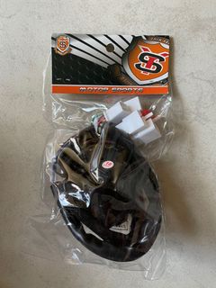 （分類：）位於 。 由 kennethbbg 提交（商品編號 1095948623，圖片 1）。簡介： 。
