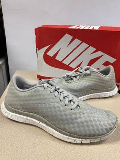 （分類：）位於 。 由 sneakerworld 提交（商品編號 1096098032，圖片 1）。簡介： 。