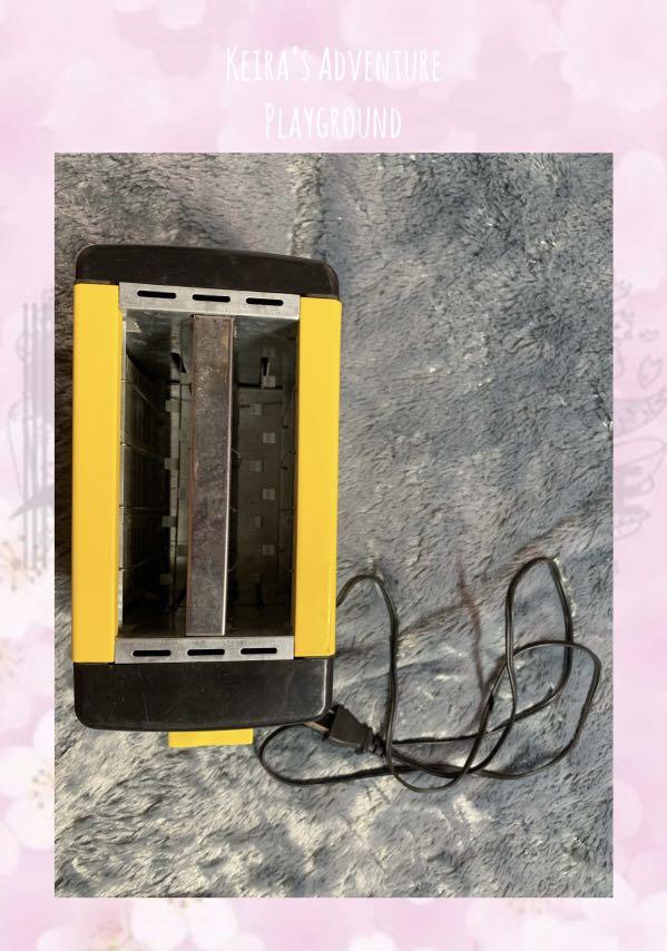 Bread Toaster (100V) from Japan Surplus (Category: Breadmakers) located in Pateros City. Submitted by keiraadventureplayground (Listing ID 1096200990, Image 3). Description: 🇯🇵 Japan Surplus 🇯🇵 Bread Toaster (100V) Php 399.00 .