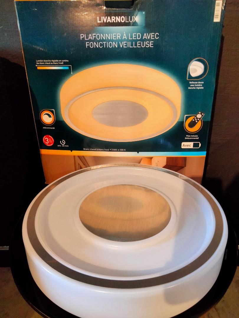 Ceiling light (Category: Lighting) located in Singapore. Submitted by irafitrishah (Listing ID 1096283196, Image 1). Description: LED ceiling light with night light Remote control included.