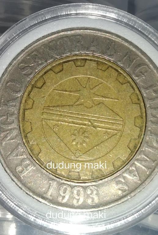 Error Coin 10 piso (Category: Currency) located in Davao. Submitted by maki.thrift (Listing ID 1096164040, Image 3). Description: Error - Machine Doubling.