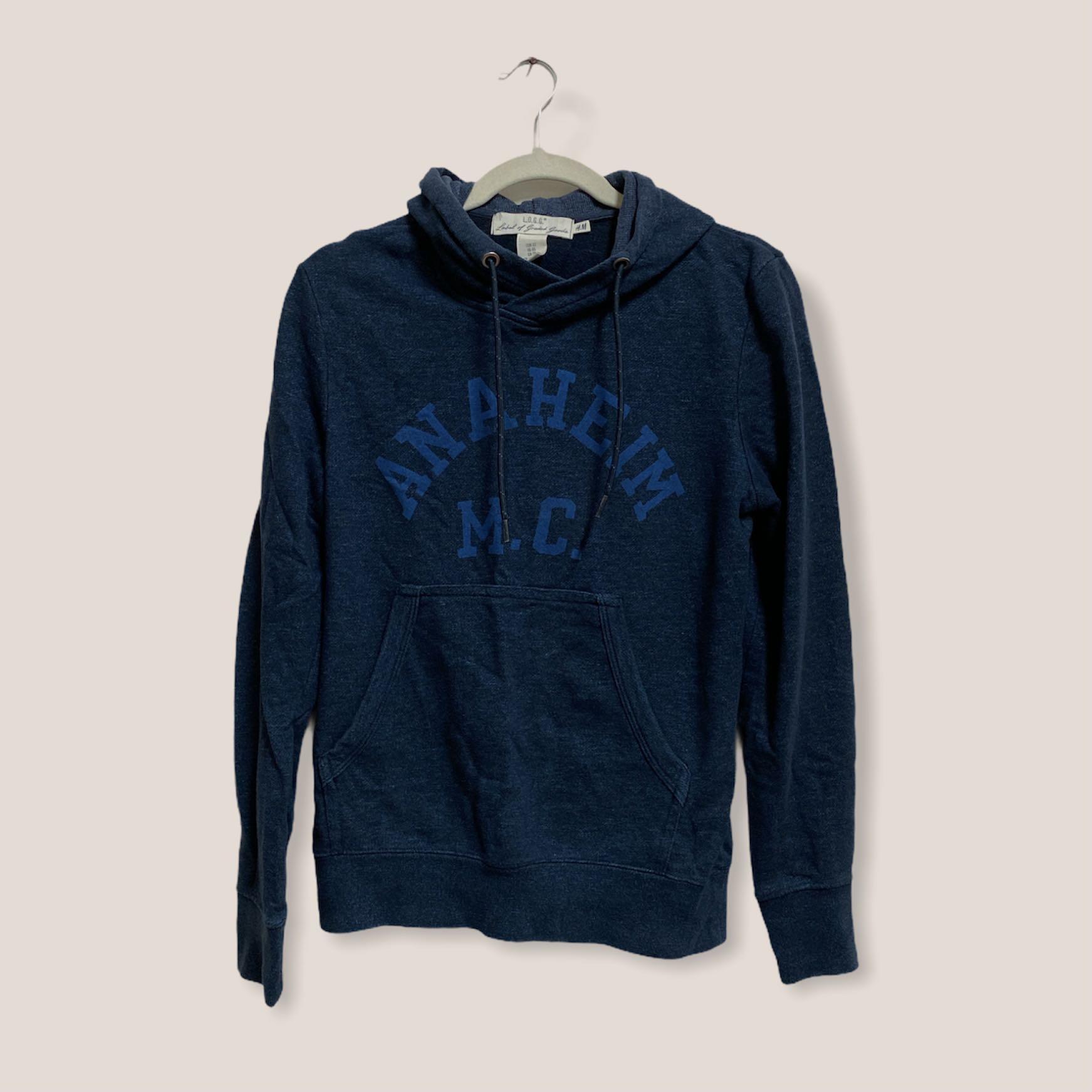 H&M Navy Hoodie (Category: Longsleeves) located in Angeles City. Submitted by chaqi (Listing ID 1096213286, Image 1). Description: ✨ decluttering sale ✨ H&M Navy Drawstring Hoodie flaws: none.
