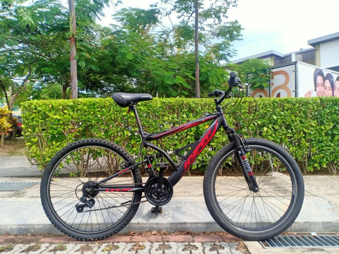 Hyper shocker men's mountain bike on sale