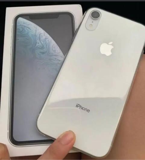 Iphone Xr 128gb White Mobile Phones Tablets Iphone Others On Carousell Iphone Xr 128gb White Mobile Phones Tablets Iphone Others On Carousell
