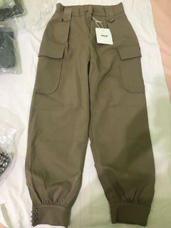 (Category: ) located in . Submitted by ahxpreloved96 (Listing ID 1096199043, Image 1). Description: .