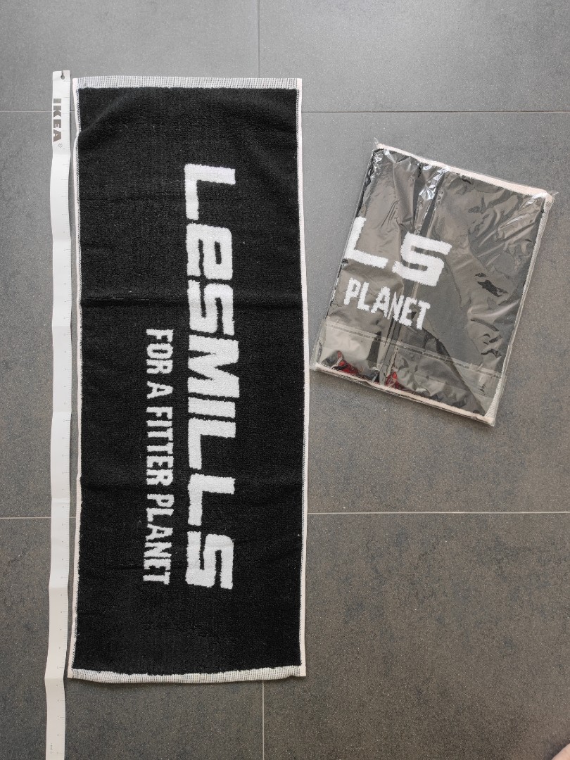 Les Mills & RBK Quick-Dry Anti-Bacterial Breathable 100% Soft Microfiber Towel 