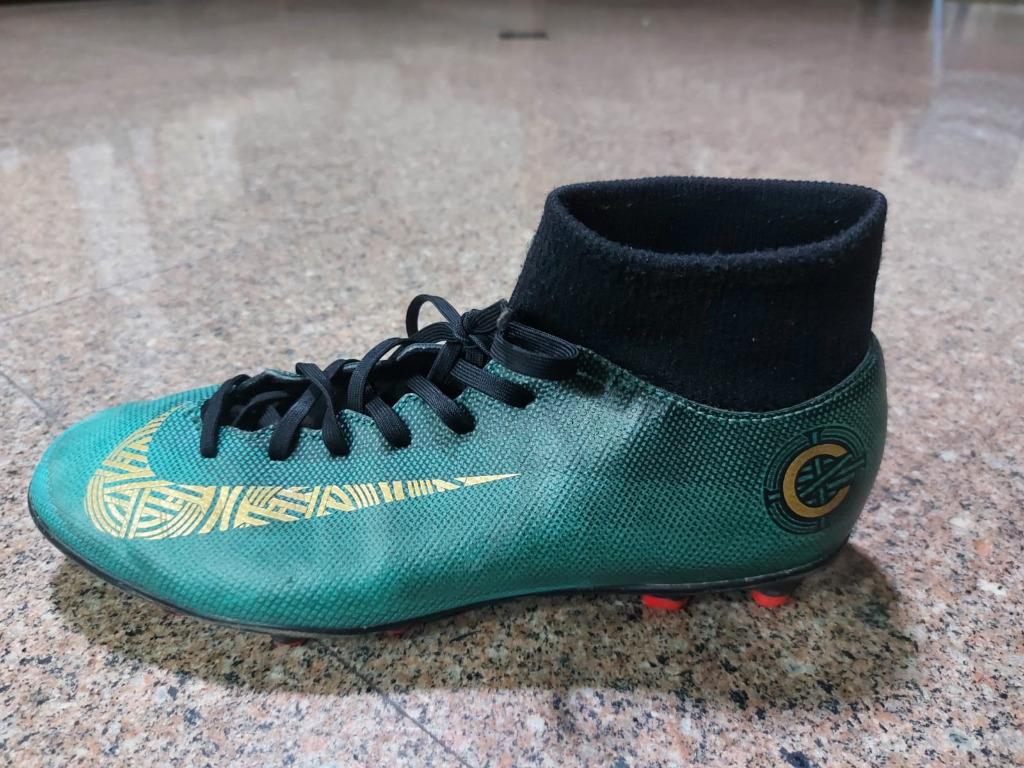 Original cr7 boots top
