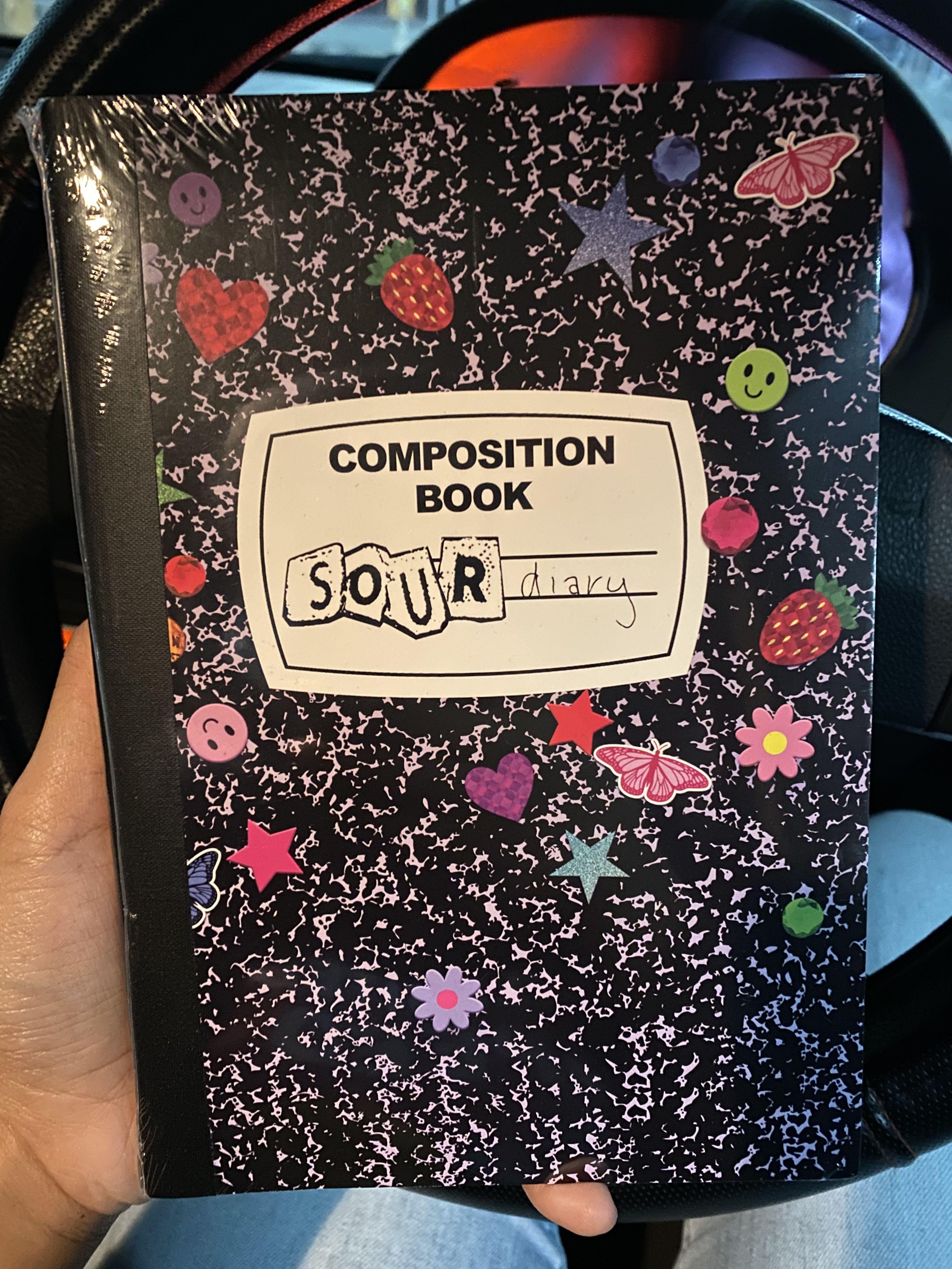 Olivia Rodrigo Sour Deluxe version limited edition, Hobbies & Toys