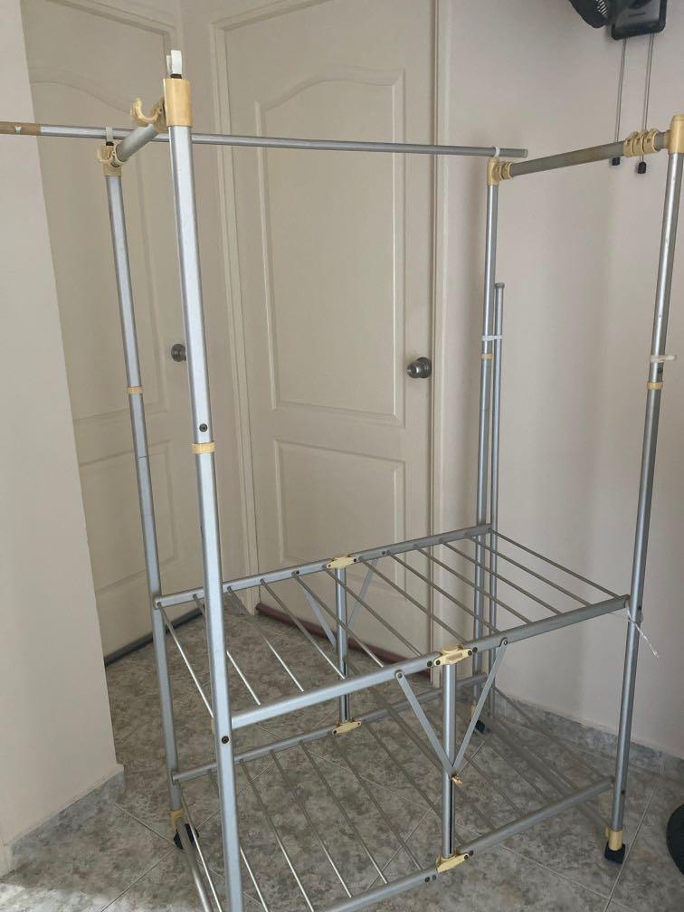 Roman hanging rack 2025