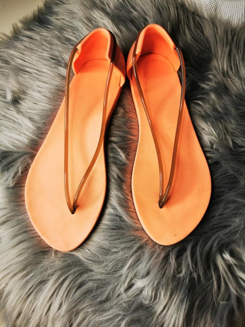 reef modern flip flops