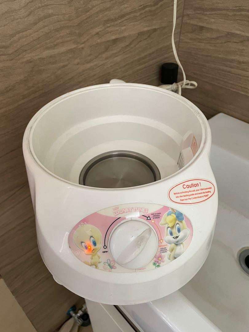 Sterilizer looney tunes (Category: Breastfeeding & Bottle Feeding) located in Manila. Submitted by zhenith (Listing ID 1096138965, Image 1). Description: .
