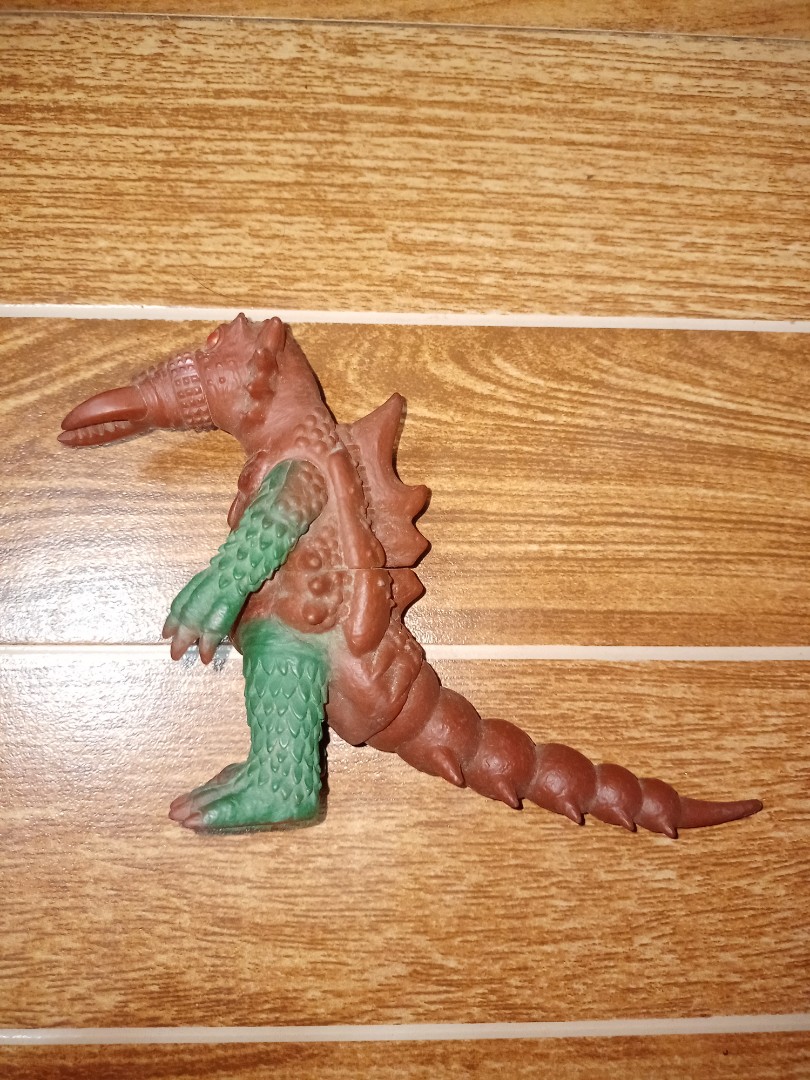 Ultraman King Crab Kaiju Bandai, Hobbies & Toys, Toys & Games on Carousell