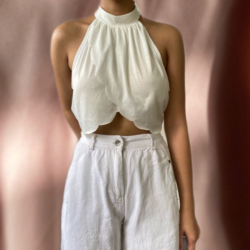 White baggy pants, Women's Fashion, Bottoms, Jeans on Carousell