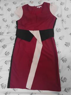 (Category: ) located in . Submitted by treasuredsecondhands (Listing ID 1096456470, Image 1). Description: .