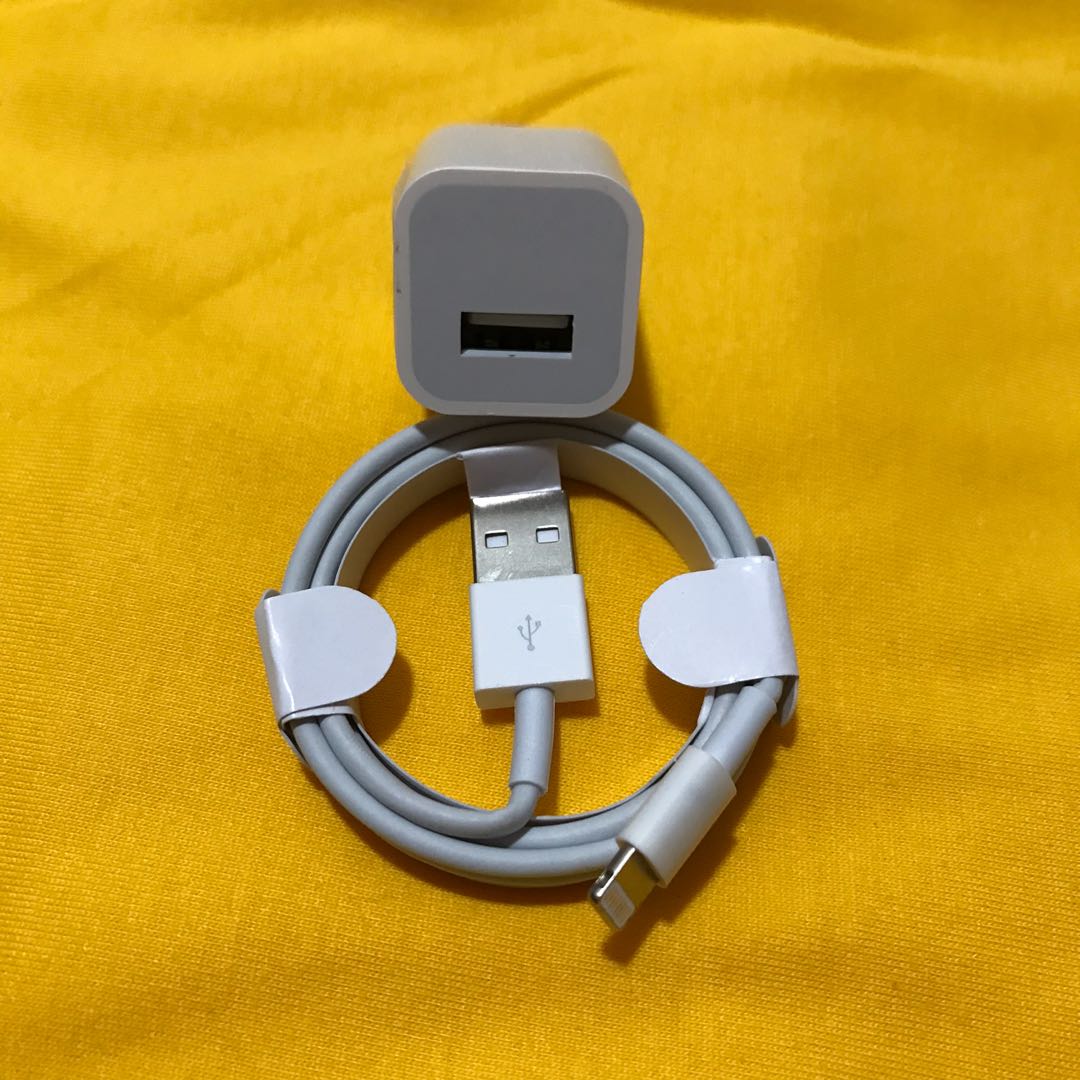Apple iPhone iPad charger 5 watts adapter and lightning cable, Mobile Phones & Gadgets, Mobile