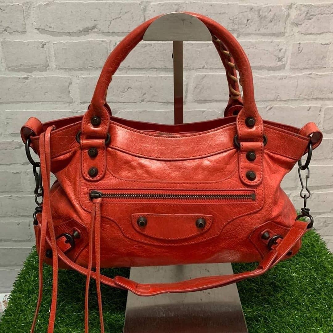 AUTHENTIC Balenciaga Classic City S Bag, Women's Fashion, Bags & Wallets,  Cross-body Bags on Carousell