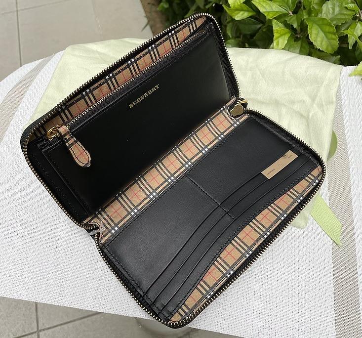 Burberry vintage check cheap and leather ziparound wallet