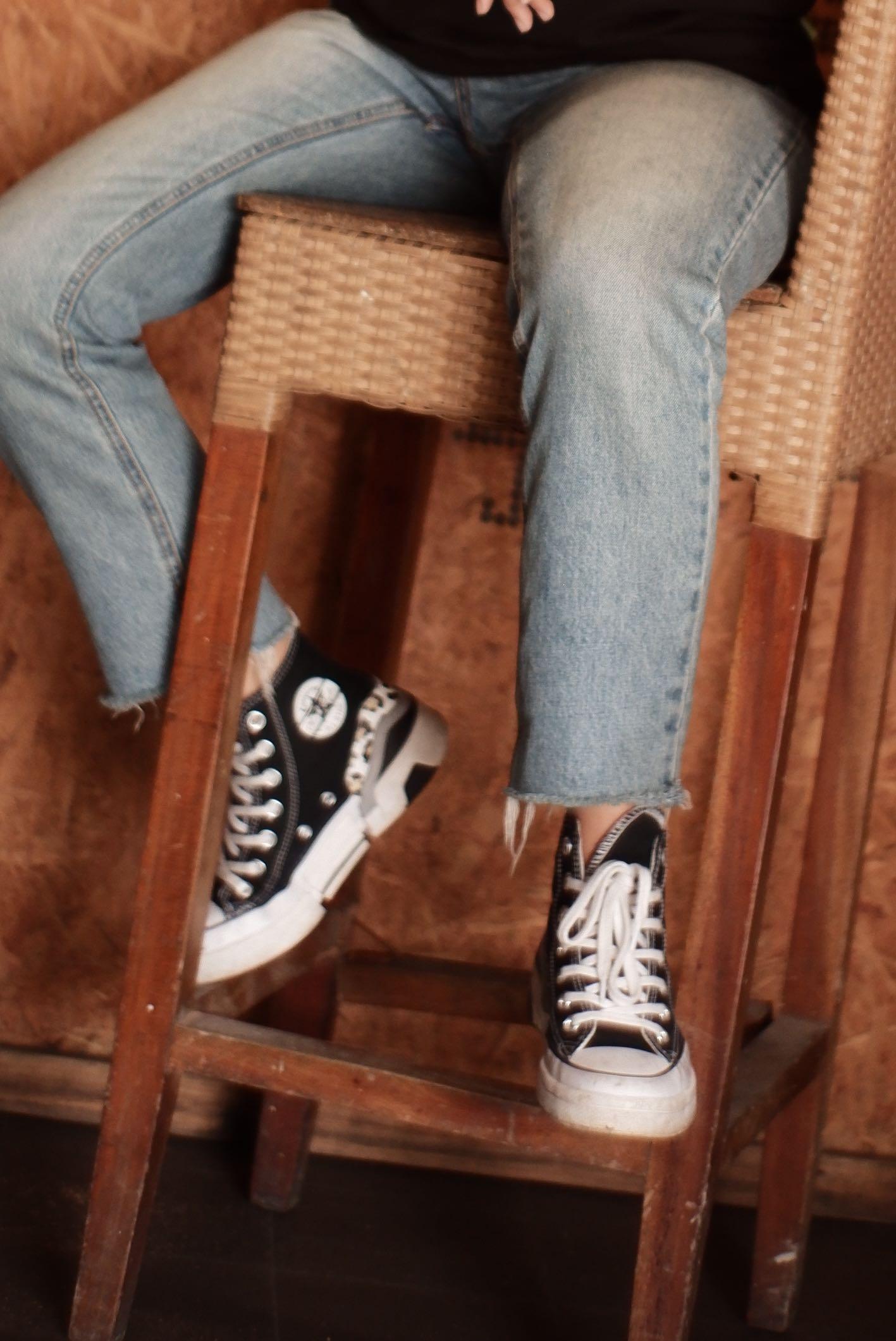 black leopard converse