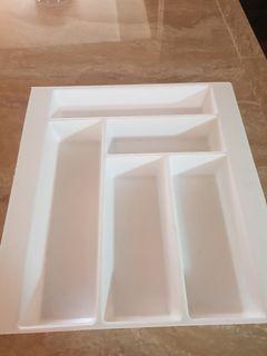 Cutlery tray