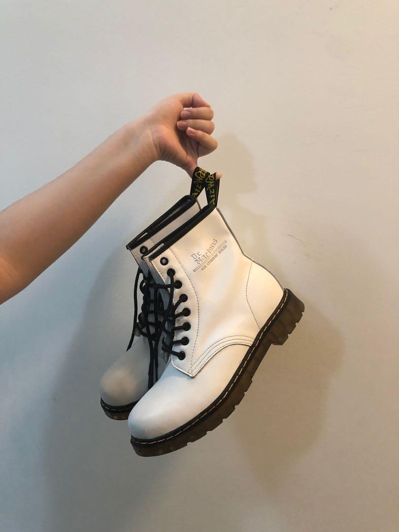 Dr Martens 1460 White Boots Size EU 42 UK 8 US 9 Men s Fashion