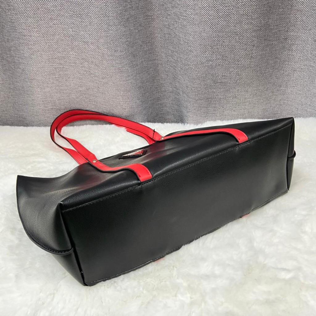 guess throne tote bag