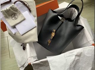 （分類：）位於 。 由 kittymoonf 提交（商品編號 1096405466，圖片 1）。簡介： 。