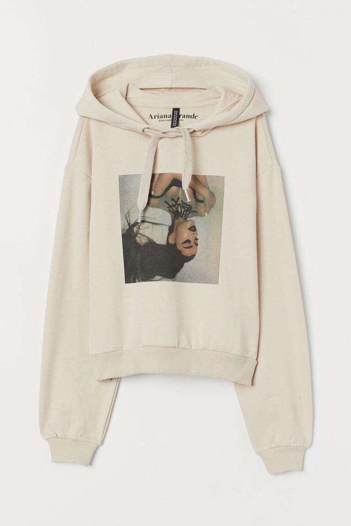 Harga hoodie hotsell h&m ariana grande