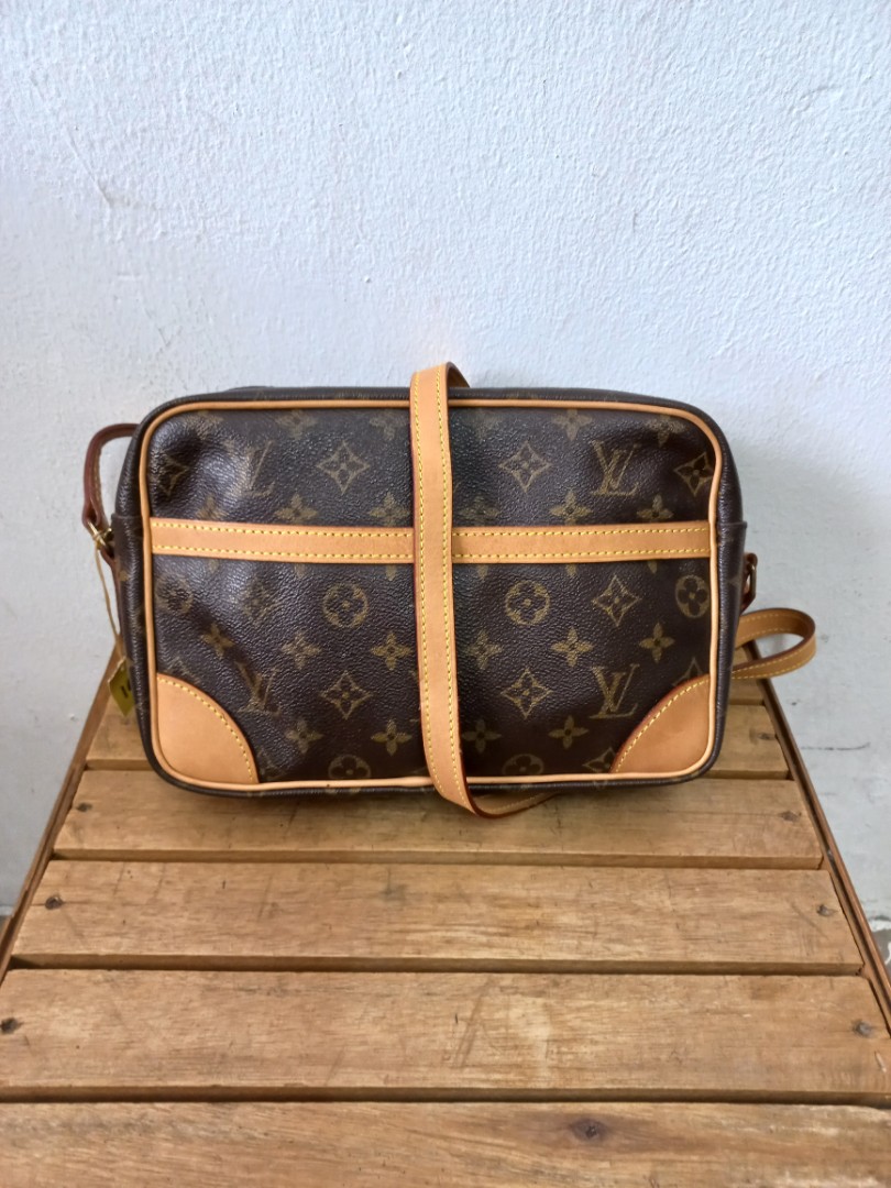 LOUIS VUITTON Monogram Canvas Trocadero 27 Bag