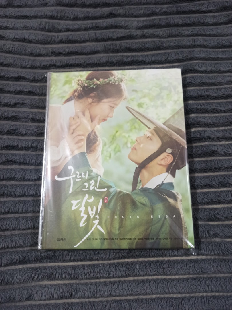 Love in the Moonlight Official Photo Essay Book K-DRAMA Park Bo