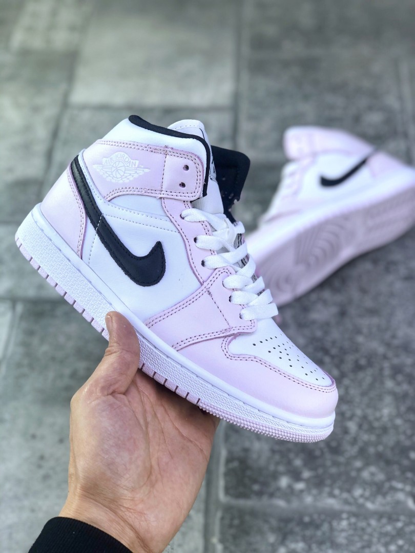 womens jordan aj 1