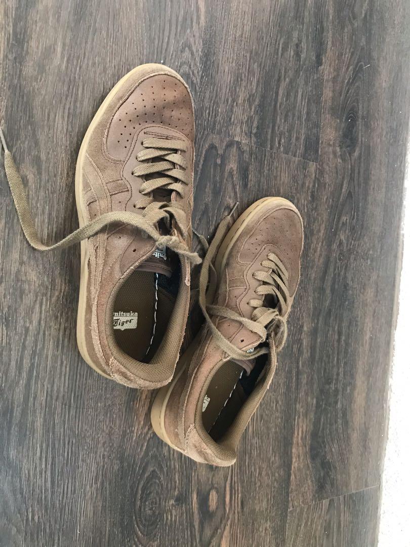 Onitsuka Tiger Limited Edition brown sneakers (Category: Sneakers) located in Singapore. Submitted by rbmw2104 (Listing ID 1096314612, Image 1). Description: Onitsuka Tiger Limited Edition brown Sneakers .