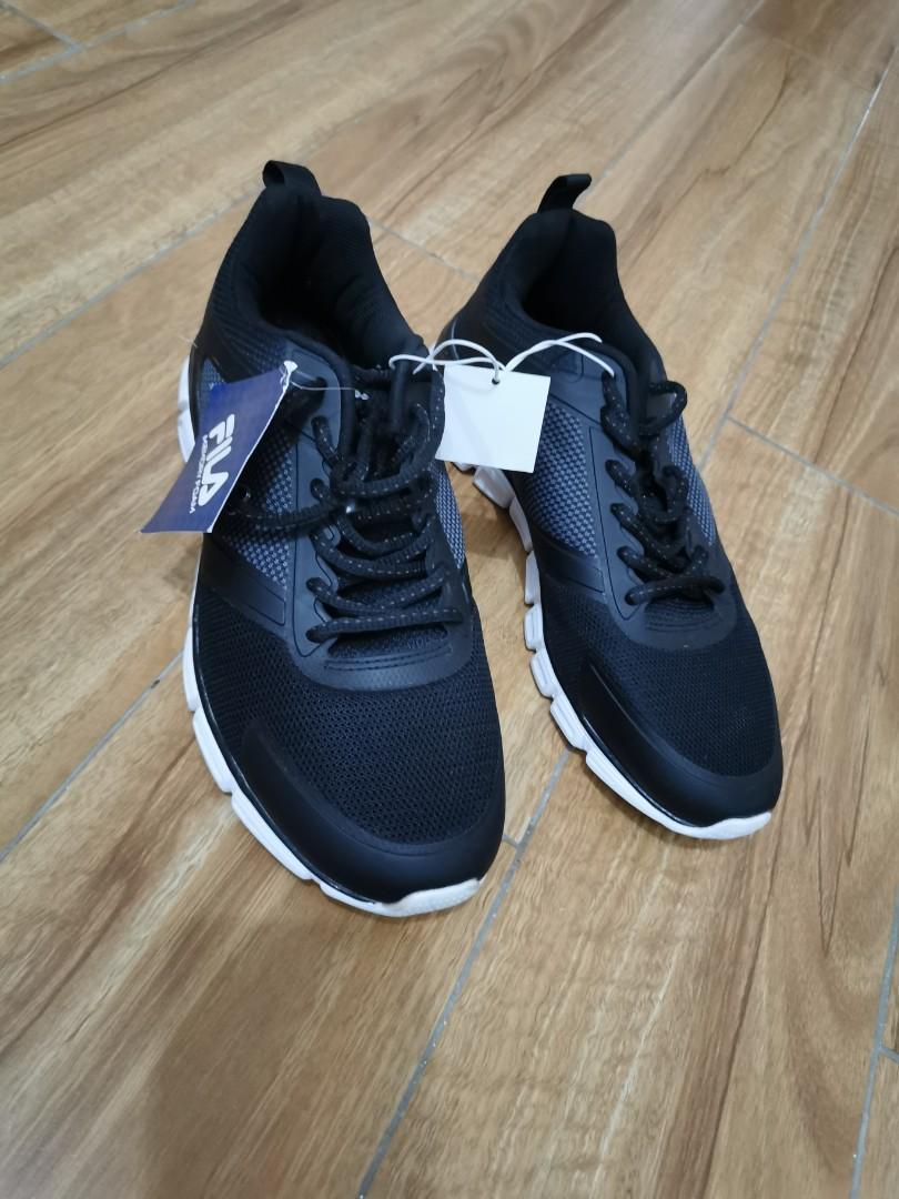 Fila men's memory outlet foam shoes
