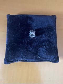 (Category: ) located in . Submitted by maniereshopsg (Listing ID 1096317338, Image 1). Description: .