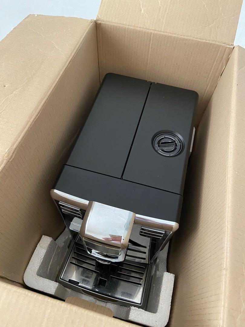 Philips Saeco Incanto super automatic espresso/ latte/ cappuccino