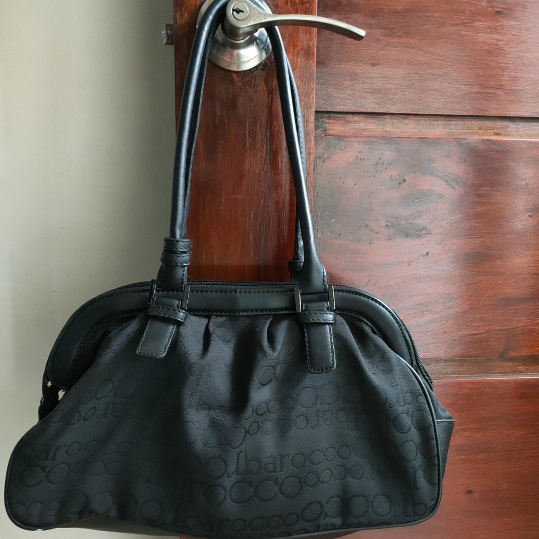 Rocobarooco Bag From Italy (Category: Shoulder Bags) located in Quezon City. Submitted by simpyirresistable (Listing ID 1096308324, Image 2). Description: Leather from italy used twice no issue.